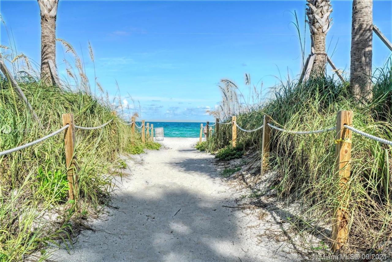 Ocean Front Units At Miami Beach Bagian luar foto